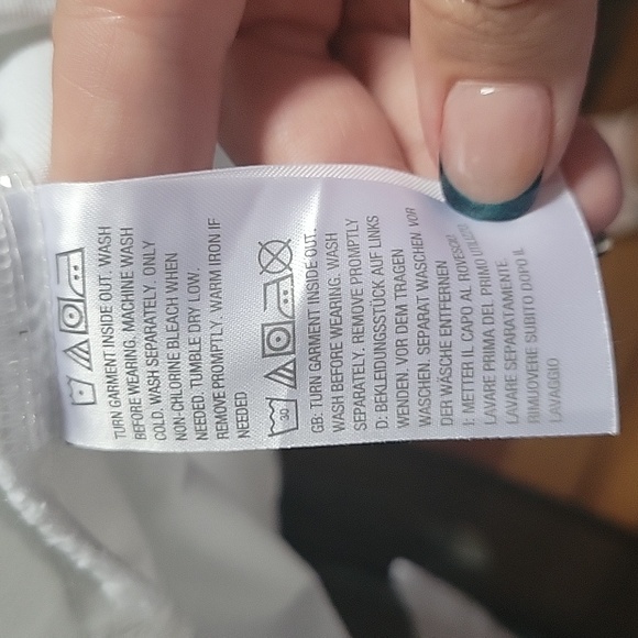 White susan graver super cute new jean jacket size extra large price firm!! - Picture 8 of 8